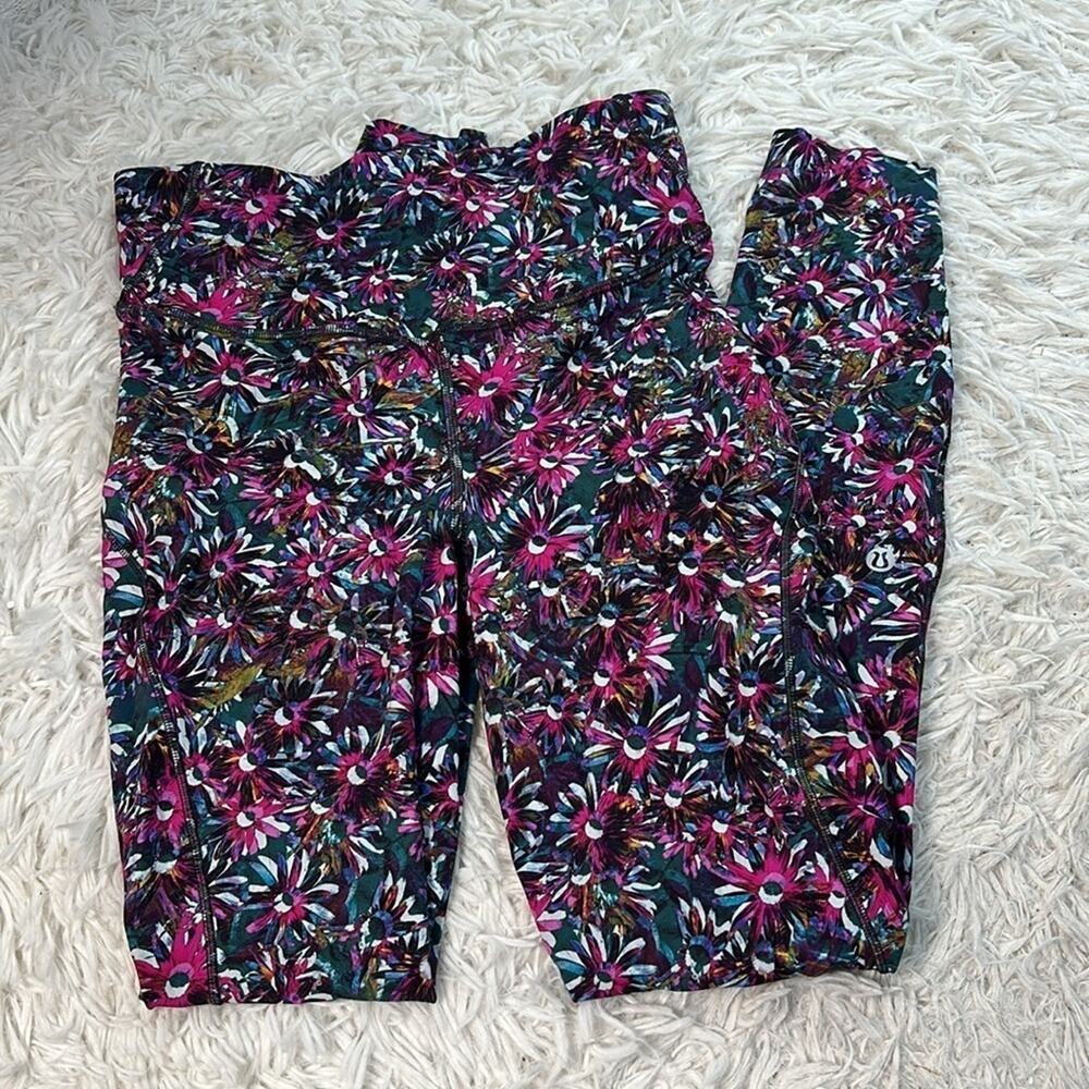 Lululemon Base Pace High-Rise Tight 28" *Brushed Floral Electric Multi